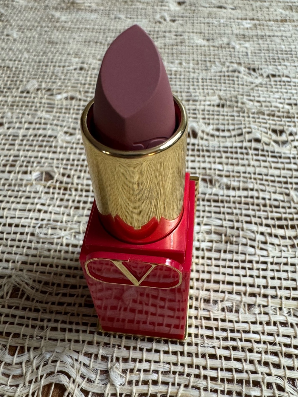 Valentino Rosso Valentino Striking Lip Color - 128R Thank You For The Flowers - Picture 8 of 10